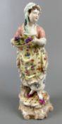 "Dame mit Obstschale", Porzellan Figur auf Sockel, Volkstedt,