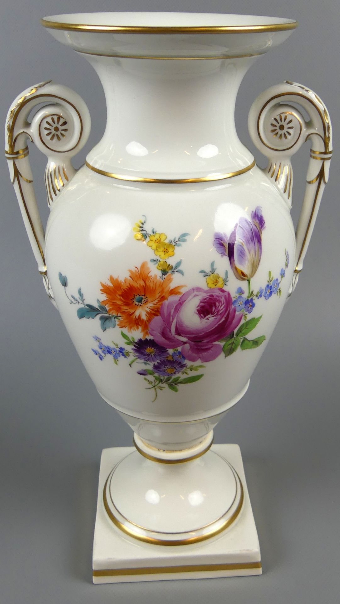 Balustervase, Meissen, ohne Schleifstriche, Blumendekor, H. 30 cm