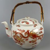 Teekanne, Asien H. 16 cm, Drachenmotiv