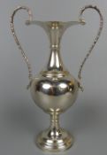 Ziervase, 800er Silber, ca. 272 gr., seitliche Griffe, H. 23,5 cm