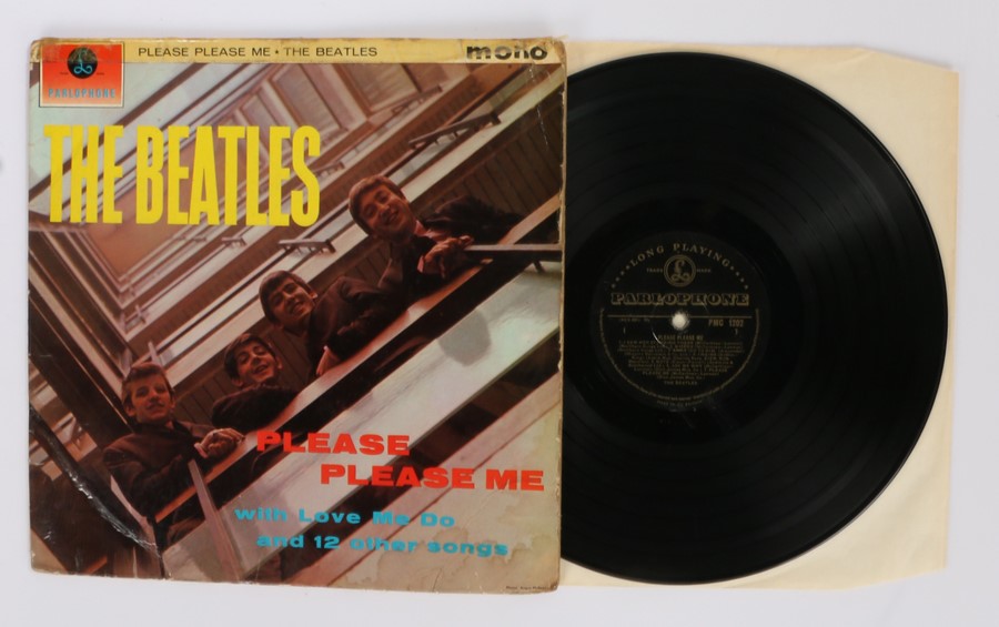 The Beatles - Please Please Me LP ( PMC 1202 ). first pressing with black and gold label.Vinyl/