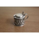 Edward VII silver mustard pot, Birmingham 1901, maker Cornelius Desormeaux Saunders & James