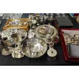 Silver plated wares, to include cased fish knives and forks, goblets, bowls and dishes, egg cruet