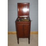 Early 20th Century mahogany gramophone cabinet, with a Ptonia label to the interior, with two