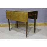 Victorian mahogany Pembroke table, 91cm x 100cm x 71cm high