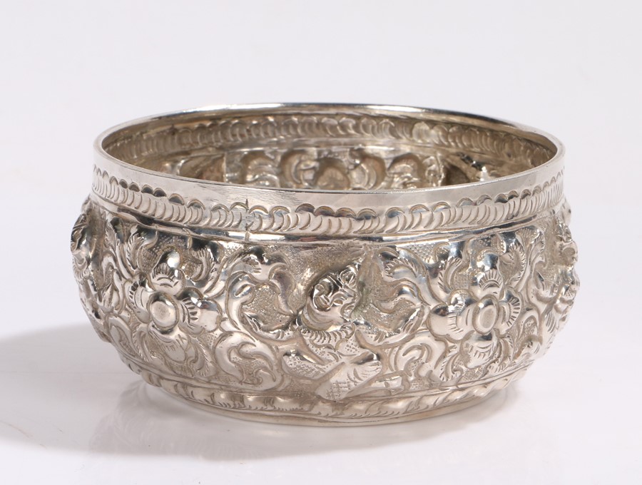 Middle Eastern silver bowl, with embossed deity and foliate decoration, 10cm diameter, 2.6oz