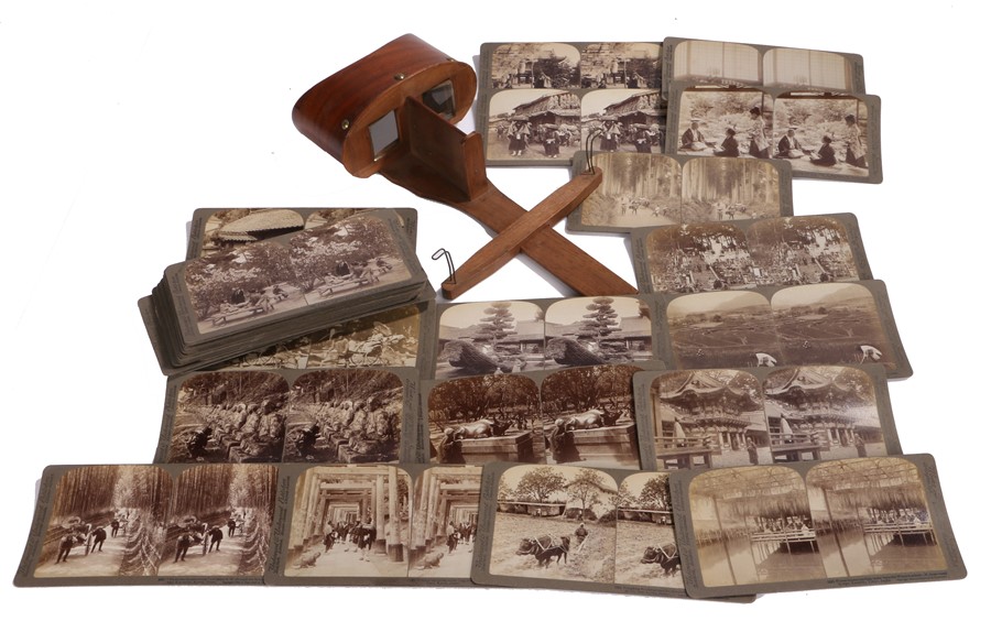 Early 20th century stereoscope with accompanying box of images from Japan
