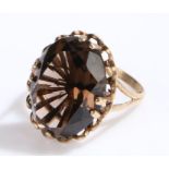9 carat gold smoky quartz set ring, ring size N