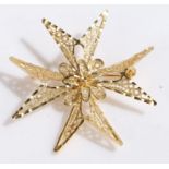 9 carat gold filigree Maltese cross brooch, 3.8g
