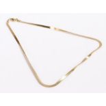 Gold coloured metal necklace, 42.5cm long, 6.1g