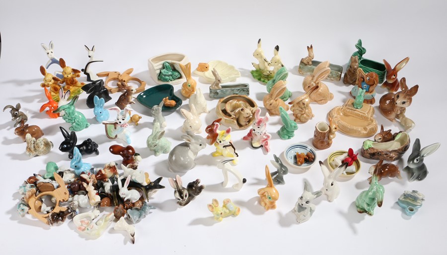 Collection of various ceramic rabbit ornaments, to include Sylvac, (qty)
