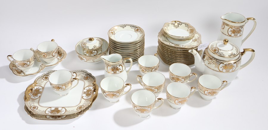 Noritake Foreign tea service, with gilt decorations, consisting of cups, teapot, coffee pot,