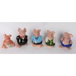 Set of five Wade NatWest pigs (5)