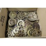 Collection of horse brasses (qty)