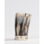Modern horn and silver beaker, Sheffield 2000, the horn body with circular silver foot, 8.5cm high