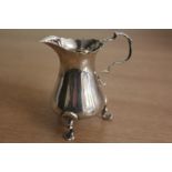 Edward VII silver cream jug, Birmingham 1905, maker George Unite, the acanthus leaf capped double