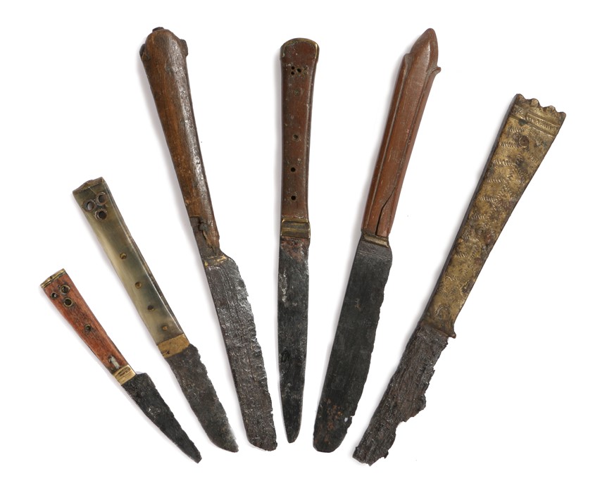 Collection of six 15th to 17th Century knives, each with an iron blade to include a horn handled