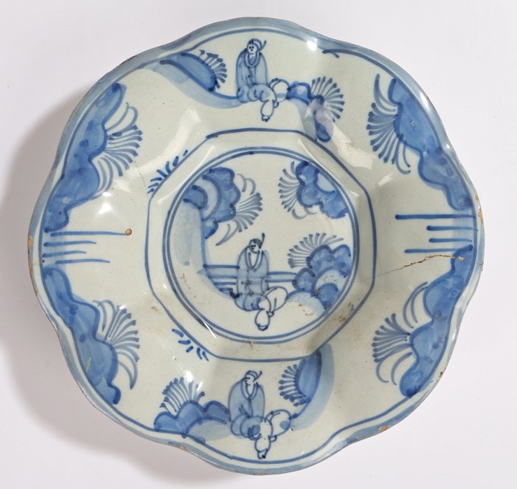 18th Century Dutch Delft dish, with chinoiserie decoration and gadrooned edge, 21.5cm diameter