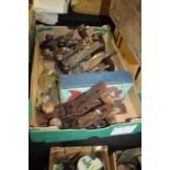 Collection of wood planes and spare parts, to include Record, Bailey, Rapier (qty)