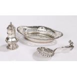 Edward VII silver bonbon dish, Chester 1908, makers mark rubbed, of pierced oval form, Victorian