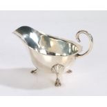 George V silver sauceboat, Birmingham 1911, maker Robinson & Co, with scroll handle and gadrooned