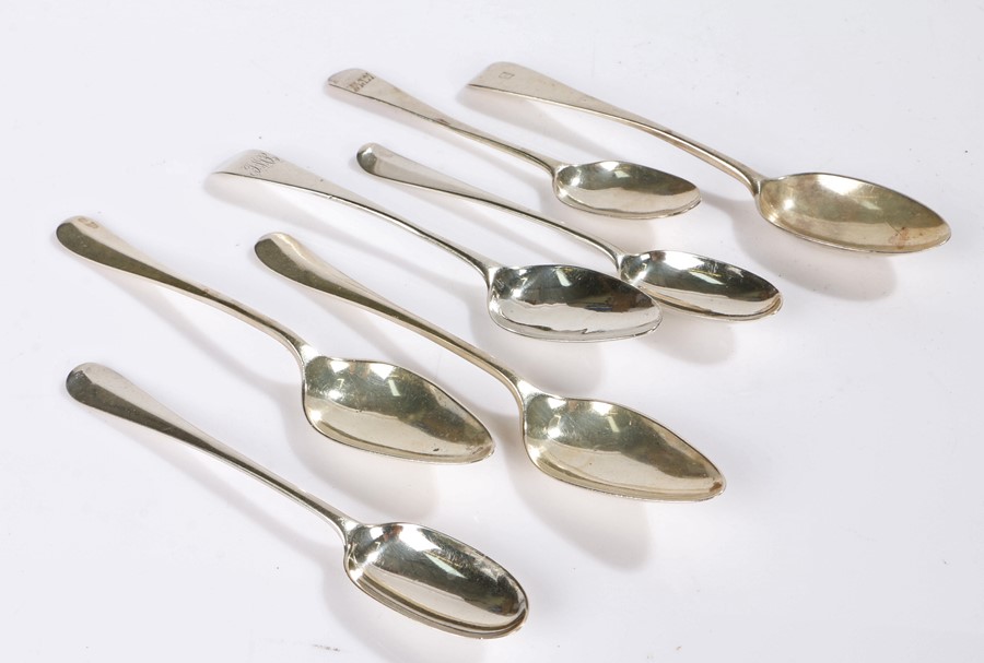 Silver spoons, various dates and makers, to include two grapefruit spoons, tea spoons, 4.2oz (7)