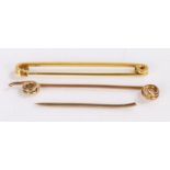Two 9 carat gold pin brooches, one with the pin snapped, gross weight 4.7 grams