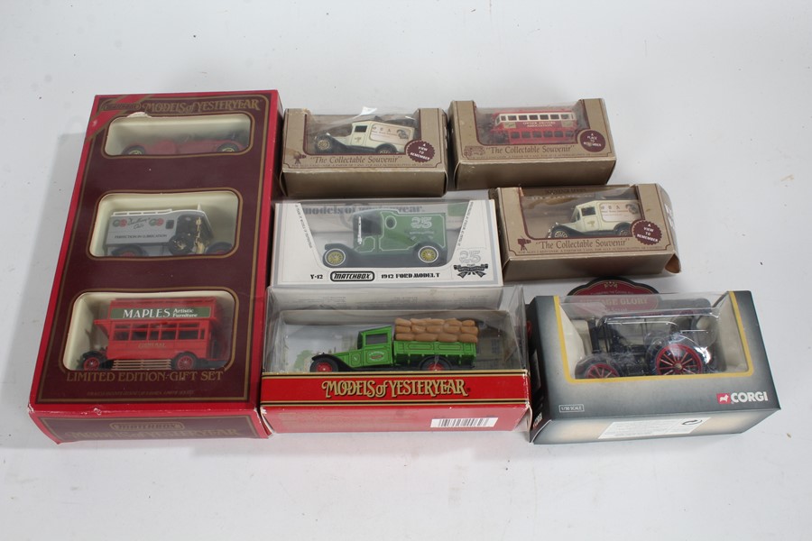 Collection of Matchbox Models of Yesteryear, View Vans and other model vehicles (qty)