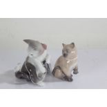 Two Lladro cats, one with a mouse, the largest 8cm high