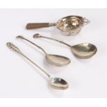 Silver tea strainer, London 1927, makers mark rubbed, long handled teaspoon, stamped 800 to back