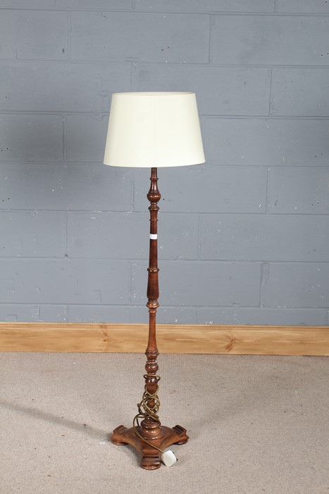 Mahogany standard lamp, of small proportions, with knopped column and tri-foil base, 107cm high