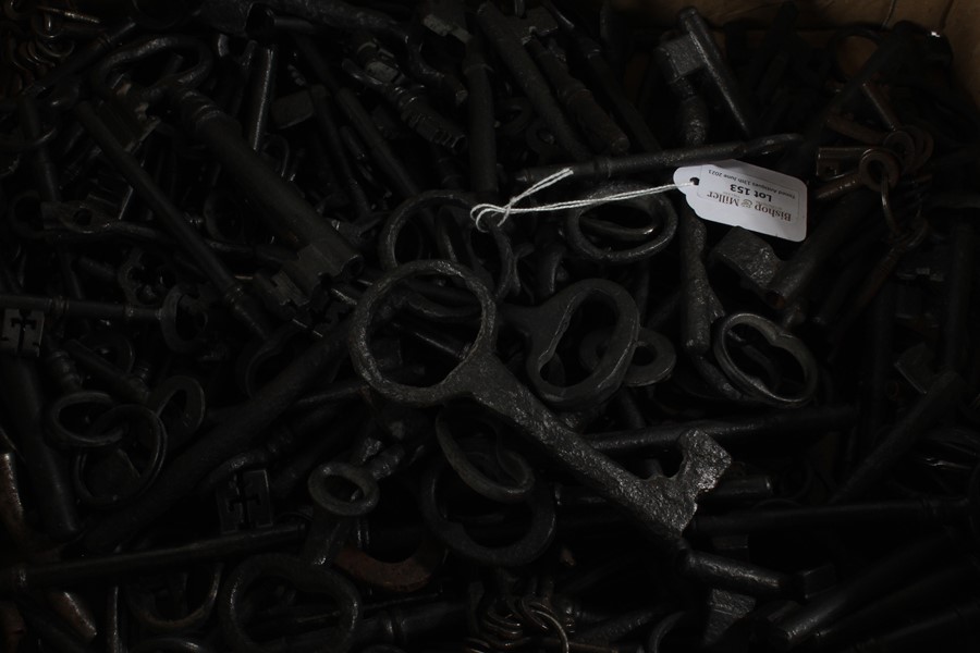 Collection of 19th Century and later steel keys, various sizes (qty)