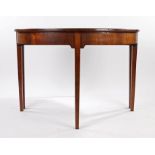 Regency mahogany dining table, with circular top, raised on square tapering legs, 105cm diameter,