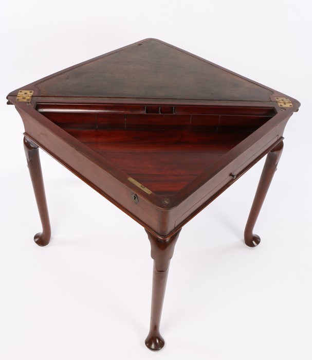 George II mahogany double folding tea table and writing table, circa 1740, the triangular fold - Image 4 of 4