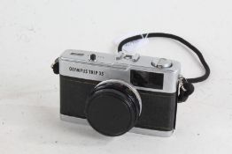 Olympus Trip 35 camera, f/2.8 40mm lens, No. 3523963