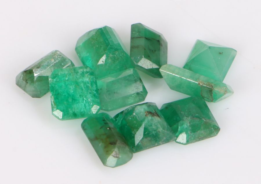 Loose emeralds, 10.6ct (10)