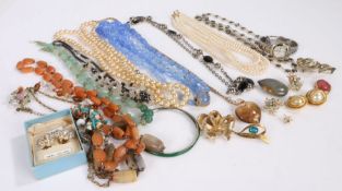 Collection of costume jewellery to include synthetic pearl necklaces and various other necklaces,