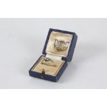 18 carat gold ring with three platinum set diamonds, ring size O, 2.3g