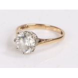 9 carat gold ring set with clear paste, ring size M, 2.5g