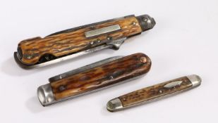 Victorian pocket knife, the antler handles with white metal presentation plaque "H. Cutler from