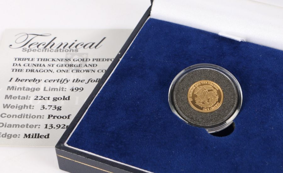 London Mint Office, 22 carat gold One Crown Coin, 3.73 grams, limited to 499, cased and certificate