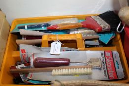 Paint brushes and scrapers, to include Harris, Acorn etc. (qty)