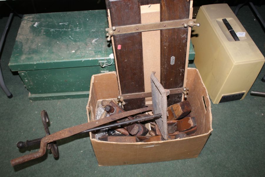 Box of various hand tools, to include wood working planes, together with a cast metal stick stand