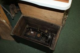 Late 19th Century Wheeler & Wilson sewing machine, in case
