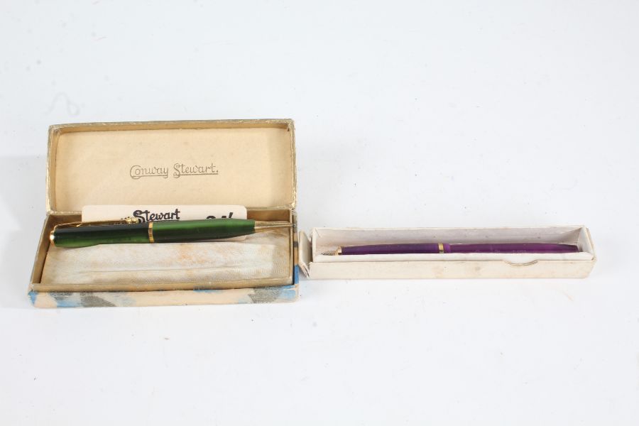 Conway Stewart 'Dinkie' 54 propelling pencil, with green lumina case, and original box, together
