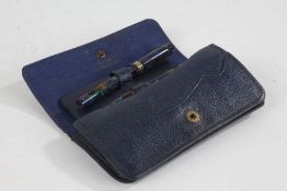 Conway Stewart, 'Dinkie' fountain pen, and matching Duro-Point No. 2R propelling pencil, in original