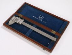 World War II Vernier caliper by NSF, with Air Ministry AM and dated 1943 and numbered 1A/2736, in