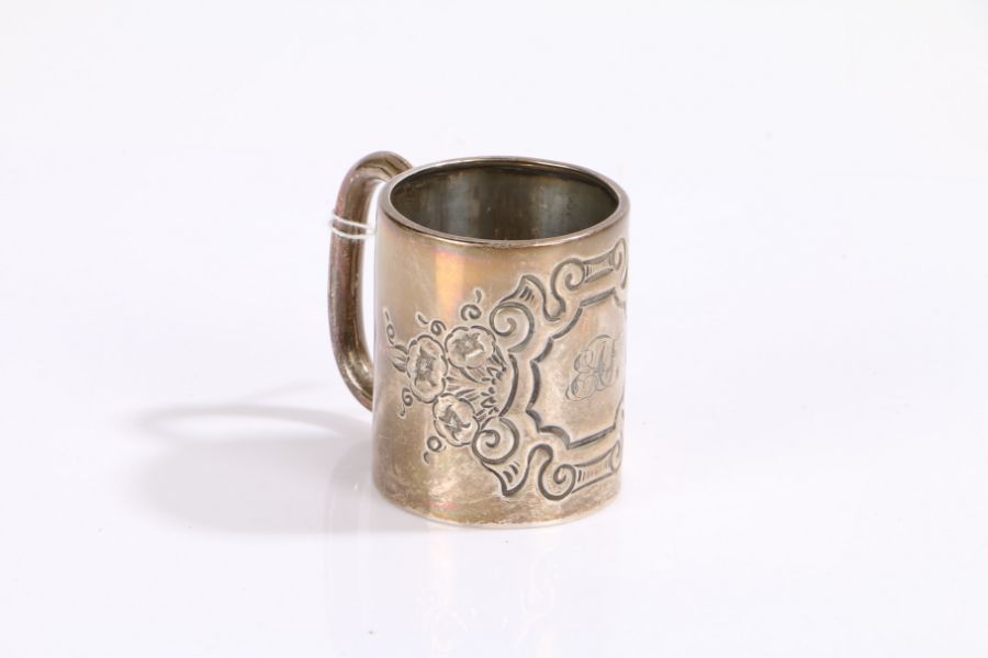 Victorian silver christening mug, Sheffield 1900, maker James Deakin & Sons, the foliate embossed