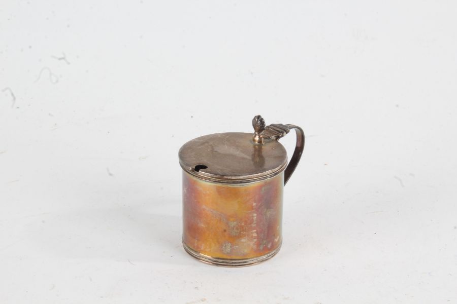 Edward VIII silver mustard pot, Birmingham 1936, maker Adie Brothers Ltd. of cylindrical form with