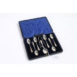 Set of six George V silver teaspoons together with sugar tongs and spoon, London 1916, maker